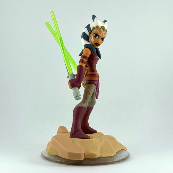 Disney Infinity 3.0 Star Wars Ahsoka Tano Figure Jedi Knight Lightsabers - Picture 5 of 10